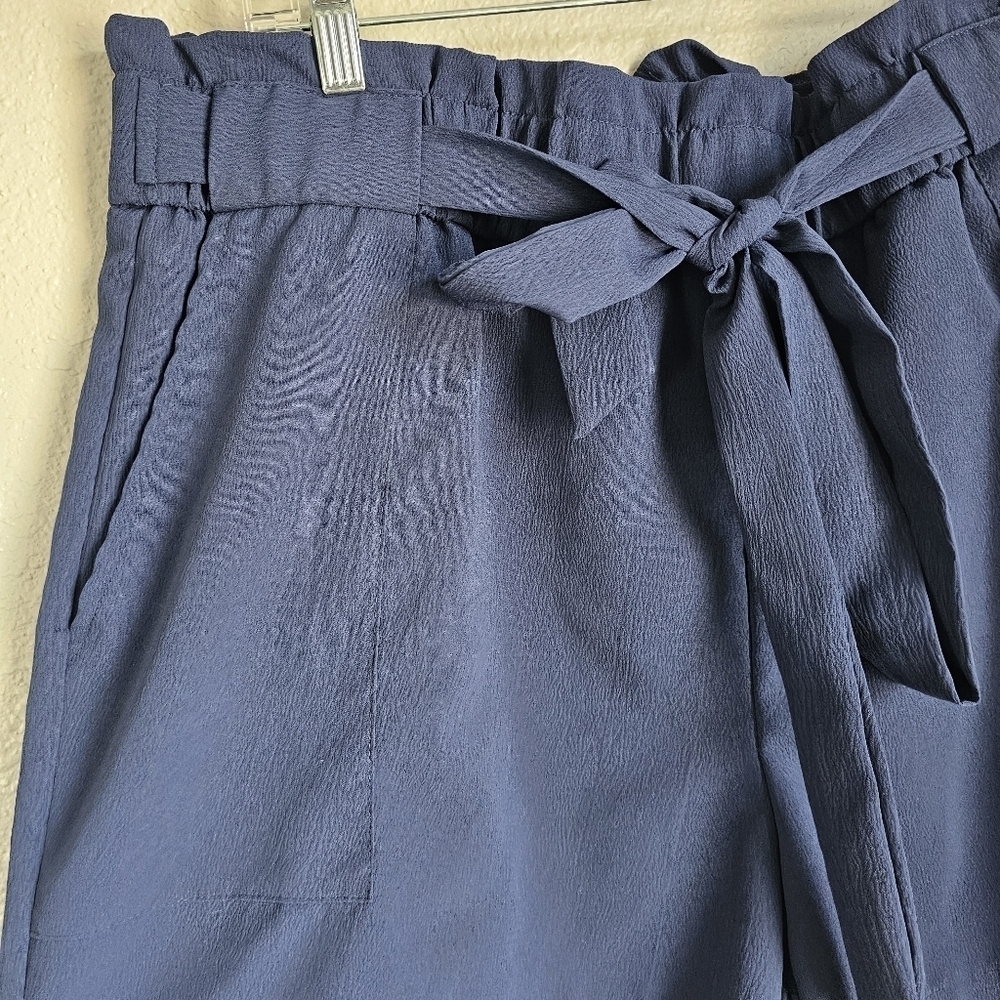 NEW Plus Size Navy Shorts Ruffle Knot Design - Picture 4 of 5
